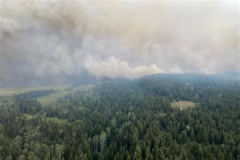 Fast-growing fire near Kamloops, B.C., prompts evacuation alerts and orders